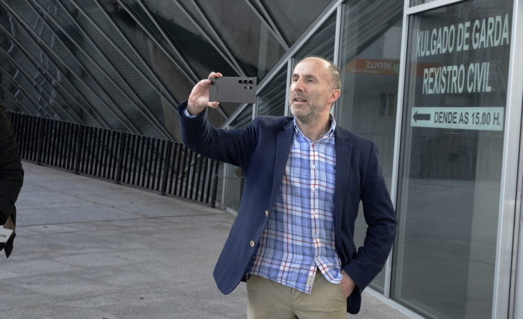 El bolivariano alcalde de Ourense suprime las ruedas de prensa