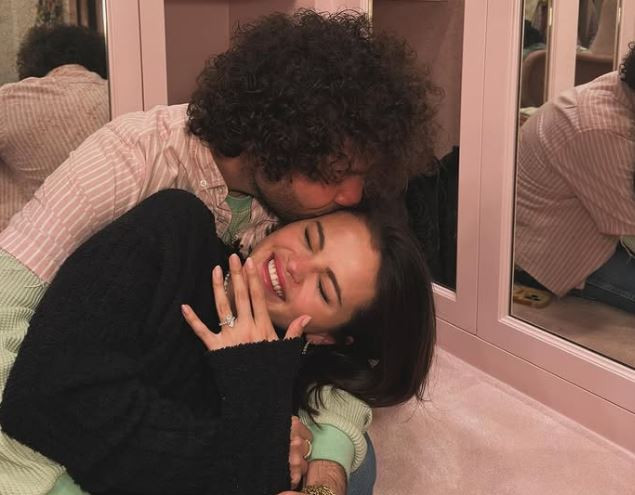 Selena Gómez anuncia su compromiso con Benny Blanco: el curioso papel que tendrá Taylor Swift
