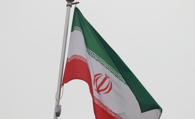 Irán detiene a una cantante por ofrecer una actuación sin pañuelo y con un vestido que dejaba sus hombros al descubierto