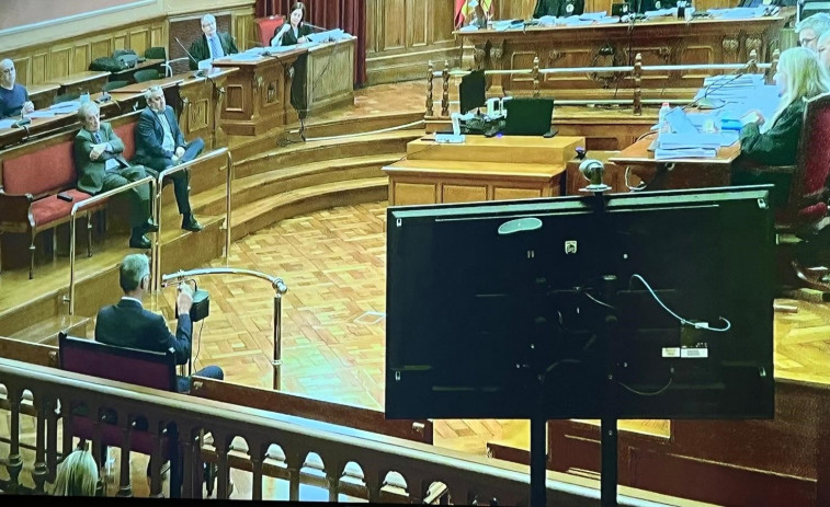 Albiol se declara inocente en el caso de las antenas instaladas sin licencia en Badalona