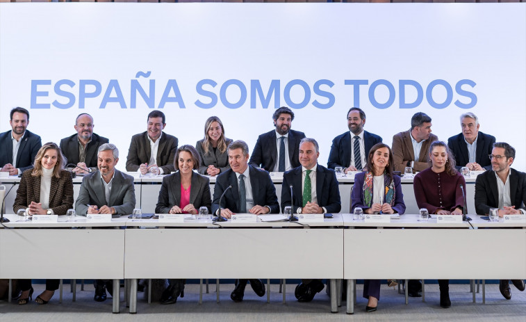 Feijóo carga contra Sánchez por el formato de la Conferencia de Presidentes: 