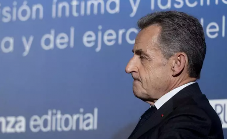 El juez condena a Sarcozy a llevar brazalete electrónico durante un año