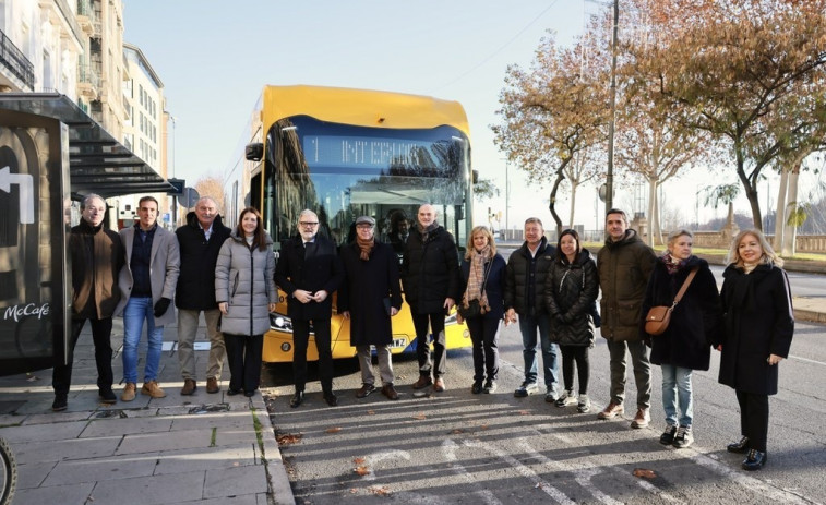 El Ayuntamiento de Lleida estrena sus cinco primeros autobuses totalmente eléctricos