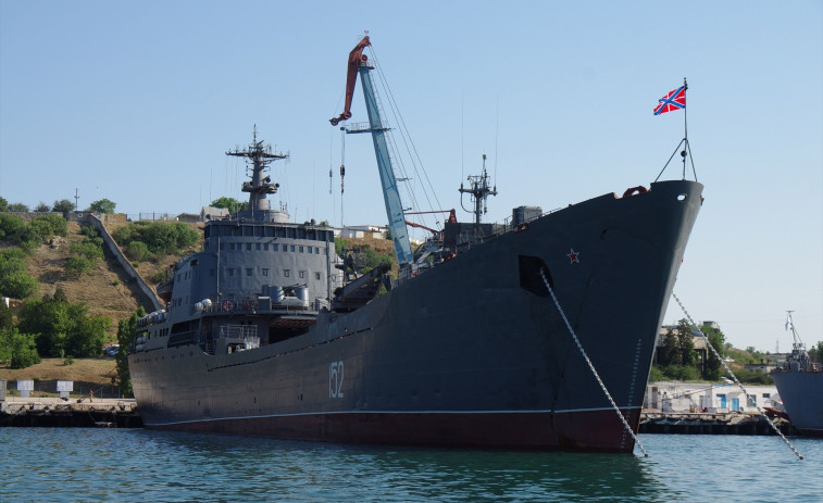 Un buque ruso explota mientras navegaba entre España y Argelia para realizar una 