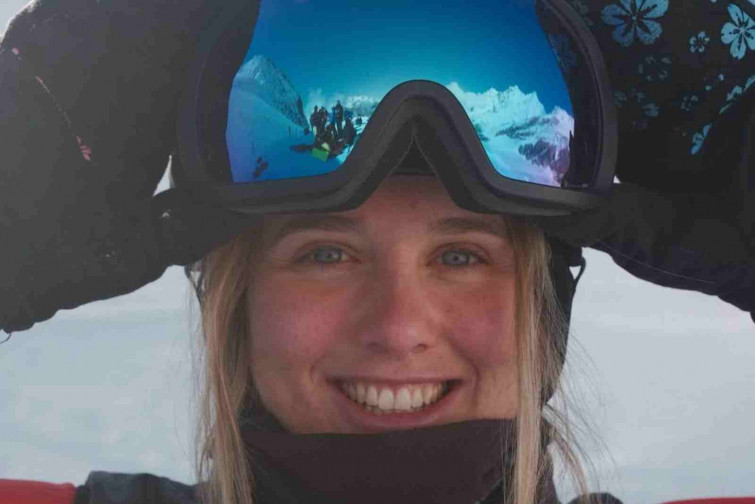 Una snowboarder olímpica fallece en una avalancha en Suiza