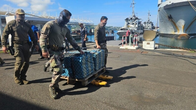 Incautados en la Polinesia Francesa 524 kilos de cocaína en un pesquero con base en Vigo