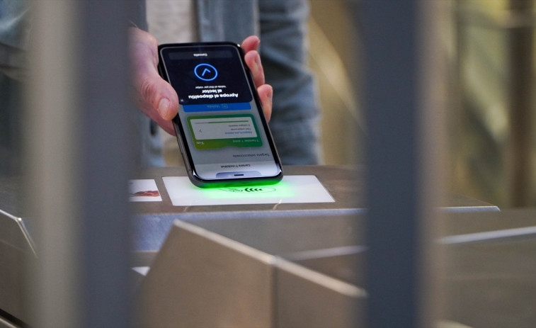 La validación de la T-Mobilitat de Barcelona con iPhone está disponible