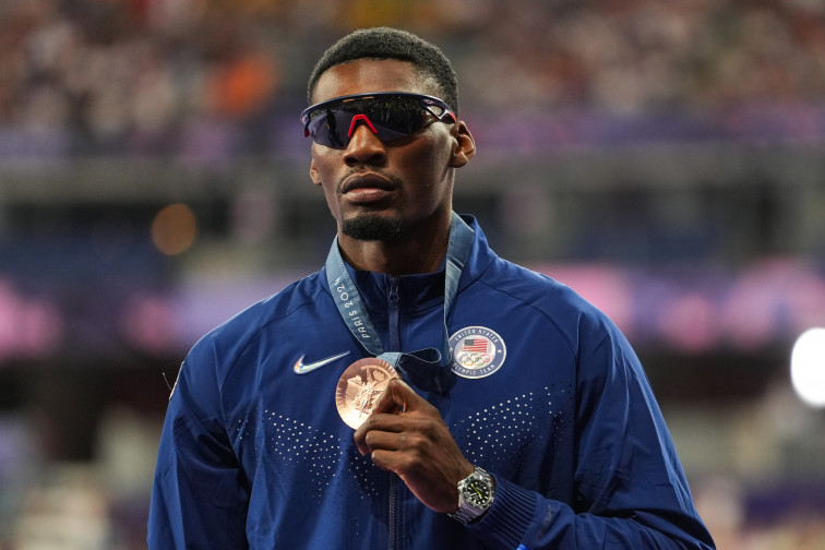 El medallista olímpico Fred Kerley, detenido y reducido con una Taser por la policía en Miami