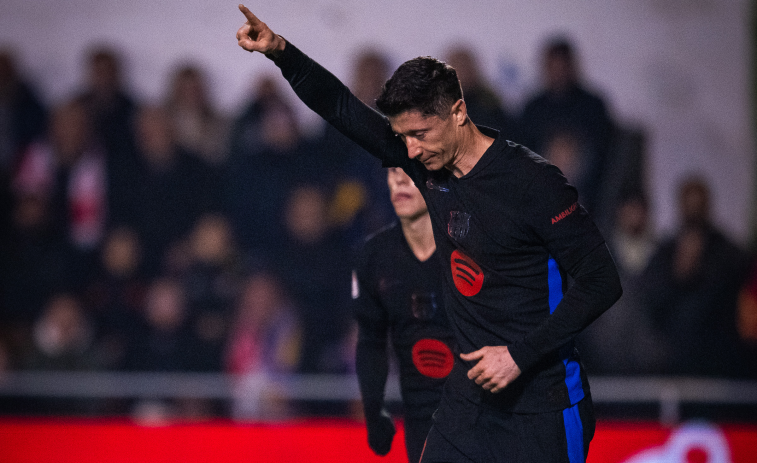 El Barça hace un paréntesis en el grave caso de Dani Olmo y Pau Víctor con un buen debut en Copa (0-4)