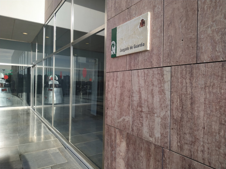 En libertad el detenido tras caer su pareja de un edificio en Málaga