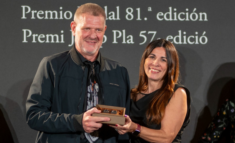David Bueno gana el 57 Premi Josep Pla con el ensayo 'L'art de ser humans'