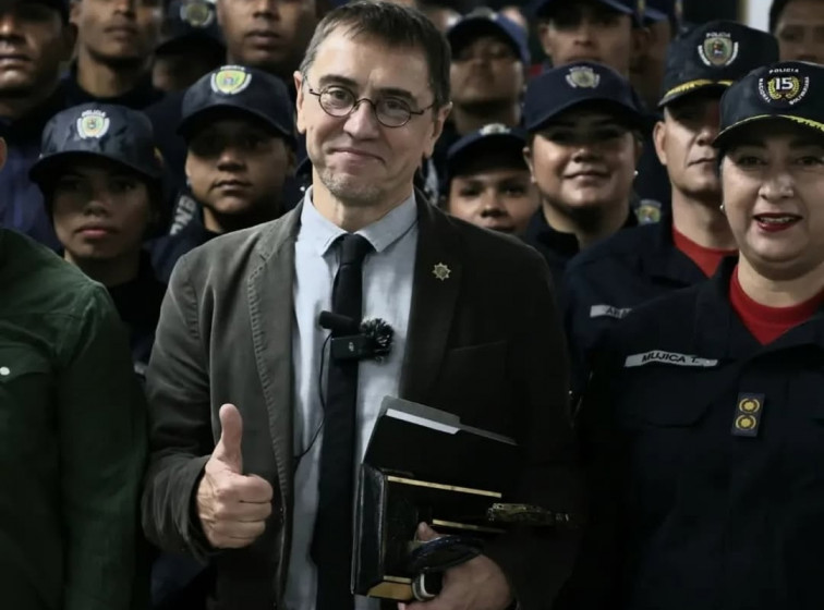 Juan Carlos Monedero imparte un taller sobre derechos humanos en la peor cárcel de Venezuela