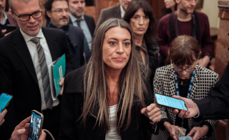 La bocachanclas Mirian Nogueras llama “trilero y pirata” al gobierno de Pedro Sánchez