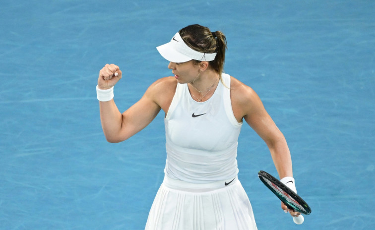 Badosa, eliminada del Open de Australia: la catalana no puede con Aryna Sabalenka (6-4, 6-2)