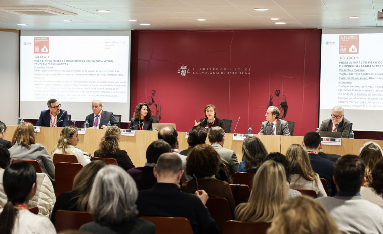 La okupación no solo afecta a los propietarios: ¿Cómo proteger a las comunidades de vecinos?