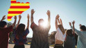Los peores días de la izquierda: el rechazo a lo 'woke' lleva a los jóvenes catalanes hacia la ultraderecha