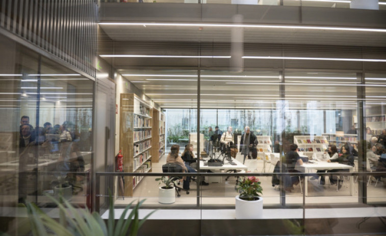 El barrio barcelonés de Sarrià estrena biblioteca después de más de 30 años reivindicándola