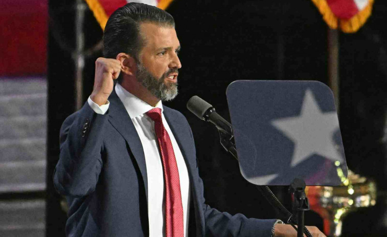 Donald Trump Jr viaja a Italia y acaba denunciado por matar a un ave en peligro de extinción