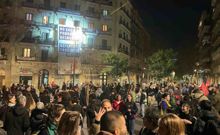 Así desalojan los fondos buitre a los vecinos de Barcelona: hasta 160 bloques en riesgo en el Eixample