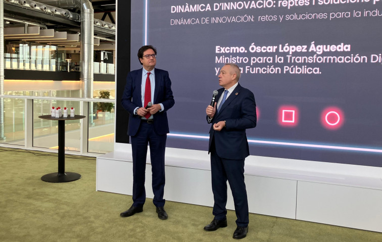 El Gobierno anuncia en Barcelona sus estrategias para la revolución digital: Regulación, ¿sí o no?