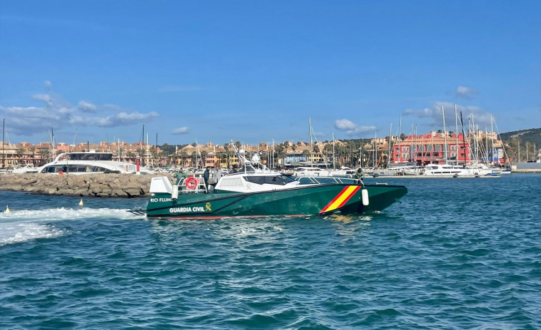 Un muerto y un herido tras colisionar una 'narcolancha' con una patrullera de la Guardia Civil