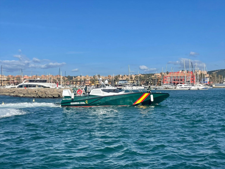 Un muerto y un herido tras colisionar una 'narcolancha' con una patrullera de la Guardia Civil