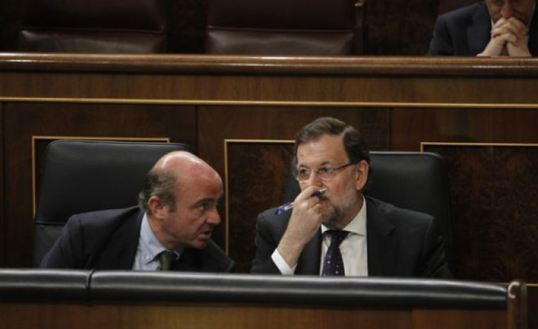 Rajoy evita que De Guindos dé explicaciones por el 'caso Soria'