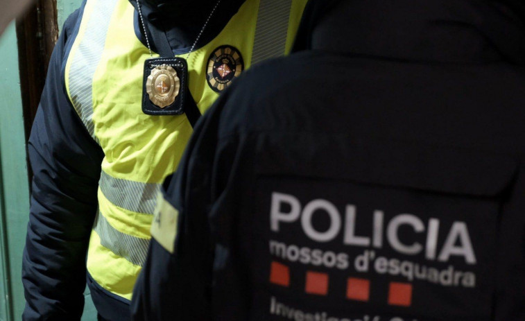 Detenido un hombre de 18 años por el robo con violencia de una joyería en Barcelona