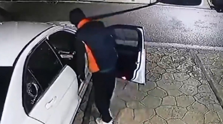 Detenido un hombre de 24 años por robar en nueve vehículos aparcados en la Part Alta de Tarragona