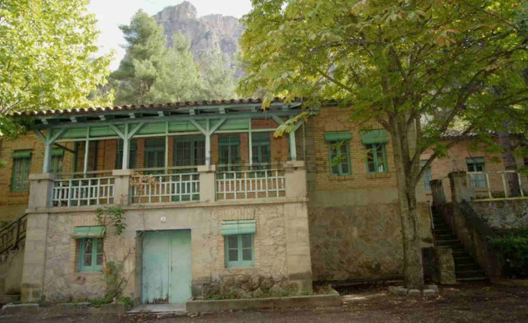 ¡Oportunidad única en Lleida! Un antiguo poblado rural en venta por 950.000 €