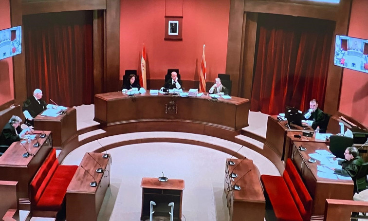 Santi Vila se acoge a su derecho a no declarar en el juicio a Lluís Puig por el 'caso Sijena'