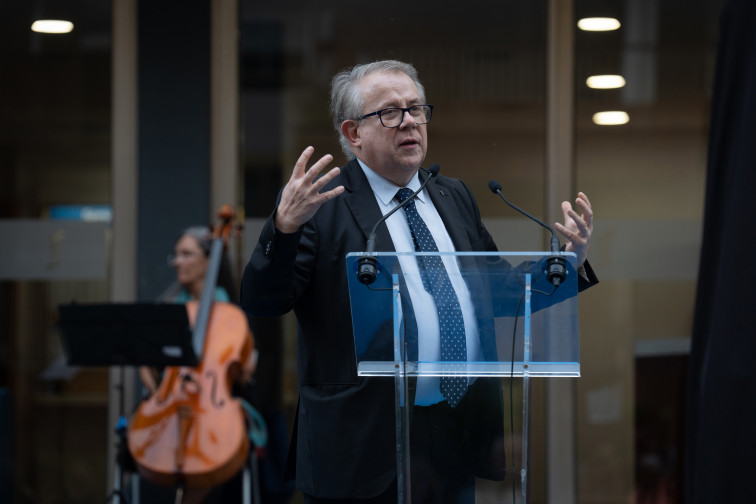 El Col·legi de Metges de Barcelona ve consenso político para recuperar la excelencia del sistema de salud