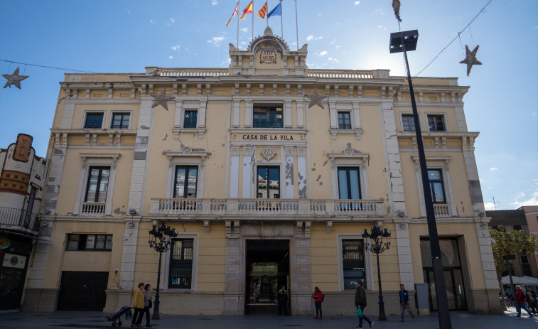 El pleno de L'Hospitalet de Llobregat acuerda abandonar 'X'