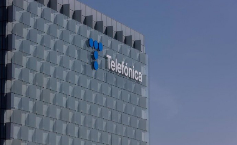 Telefónica cerró 2024 con un beneficio neto ajustado de 2.304 millones de euros