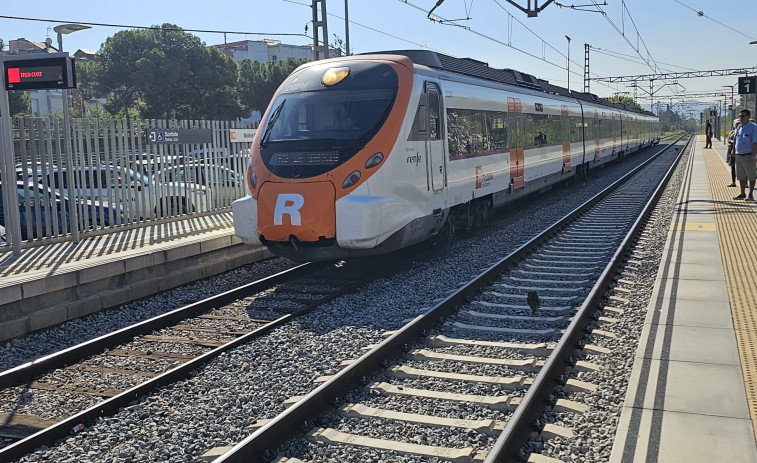 Alerta viajeros, Renfe informa de retrasos en la R2 Sud y la R4 por un 