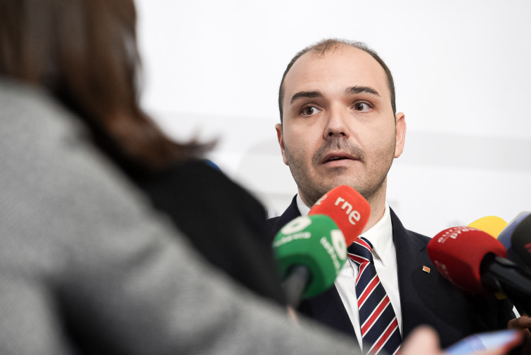 Dalmau acusa a Ayuso de 