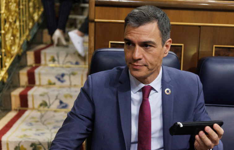 Sánchez recuerda que la Ley de Extranjería ya dice que los migrantes deben conocer las lenguas cooficiales