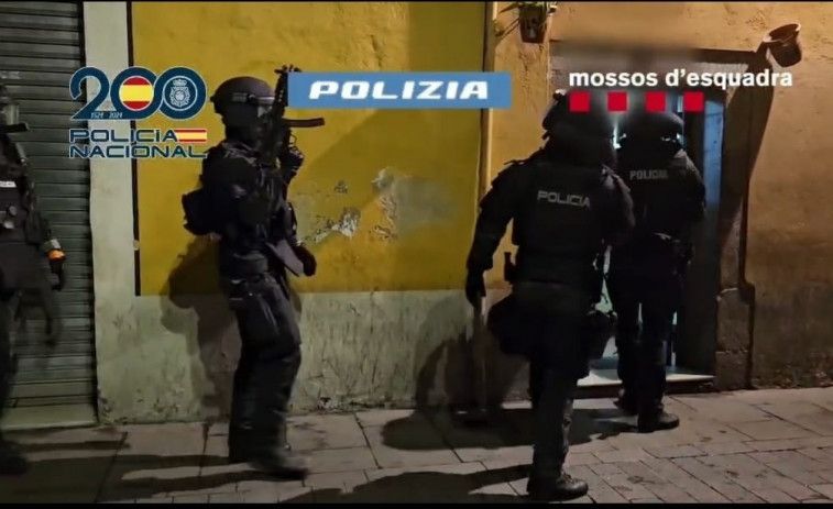 Detenidos once terroristas yihadistas en Catalunya que fomentaban decapitaciones y asesinatos