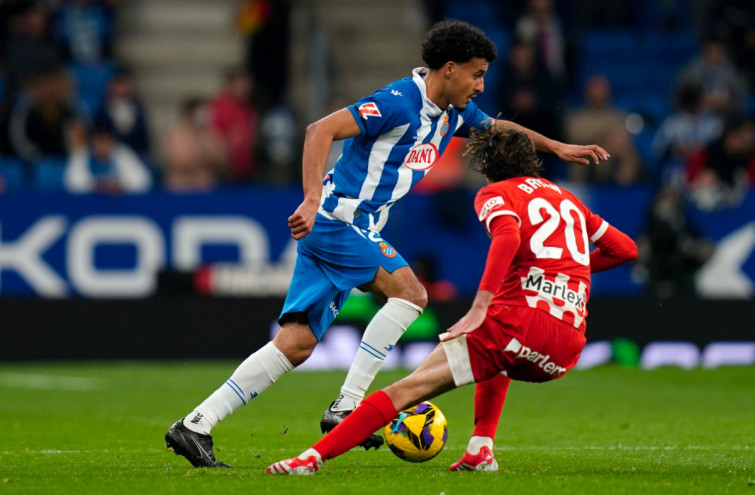 Espanyol y Girona empatan en un derbi intenso en el RCDE Stadium (1-1)
