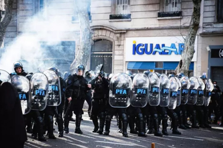 Protestas y disturbios en Argentina: más de 120 detenidos y 45 heridos