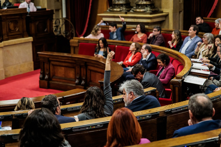 El Parlament de Catalunya reclama al Gobierno el cierre 