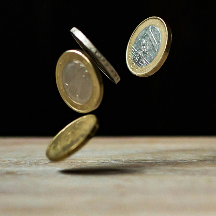El Govern y ERC acuerdan bajar el IRPF para las rentas de 33.000 euros