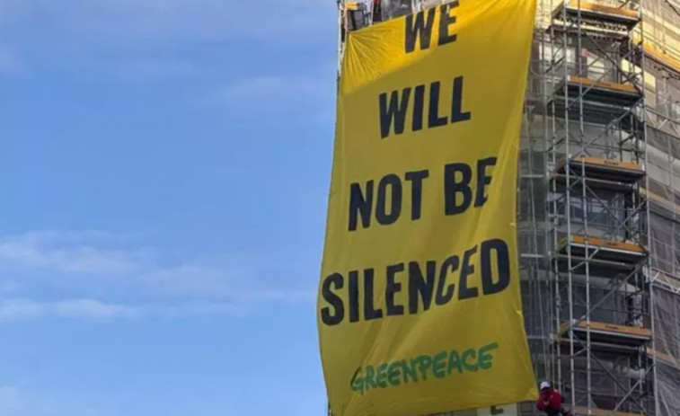 Greenpeace exhibe músculo en Madrid tras ser multada en Estados Unidos: 