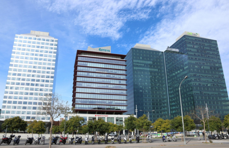 Planeta deAgostini abandona el icónico edificio de la Diagonal de Barcelona: ¿cuál es su nuevo destino?