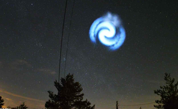 Revelan toda la verdad sobre la extraña espiral azul que ha sido avistada en el cielo de España
