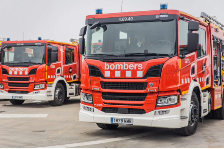 Bombers en acción: controlados los incendios declarados en l'Arboç y Fornells