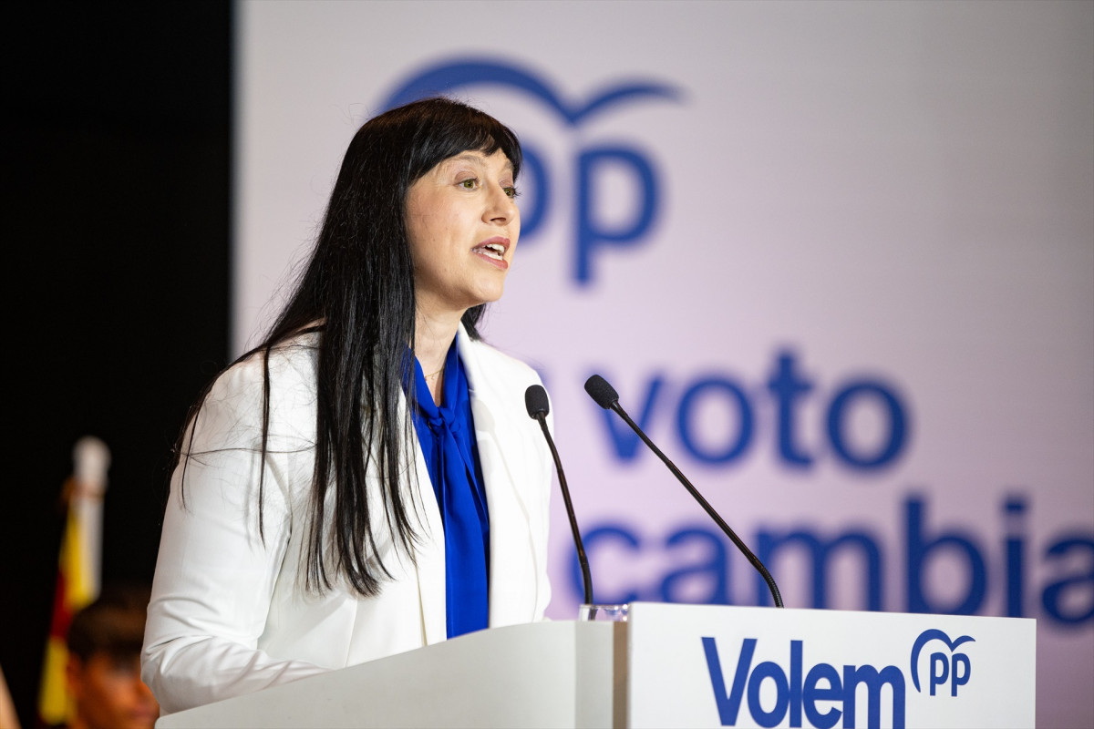 EuropaPress 5922964 candidata pp lleida montse berenguer interviene mitin partido popular