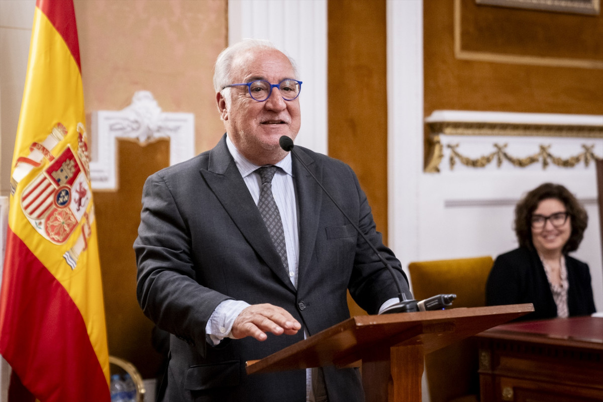 EuropaPress 5558712 presidente dgt pere navarro interviene entrega medallas merito seguridad