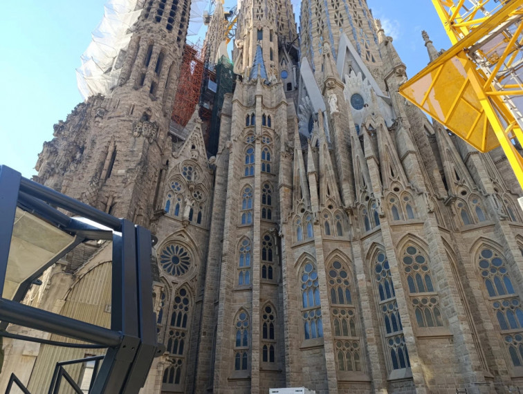 Gran avance del proyecto de la Sagrada Família: tendrá una plaza enorme frente a la fachada del Nacimiento