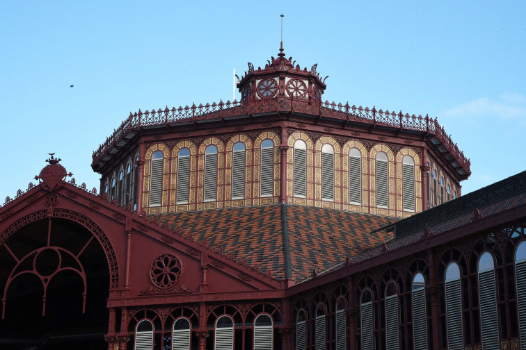 El mercado de Sant Antoni de Barcelona tendrá placas solares este verano para reducir el consumo